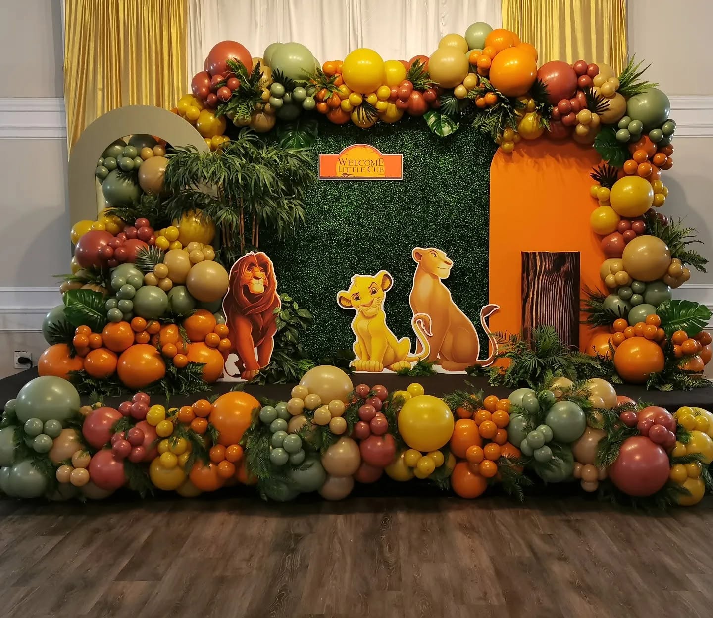 Boxwood Wall - Image 3